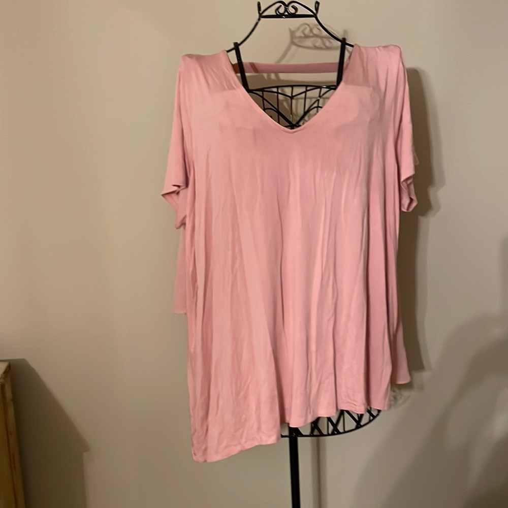 Lisa Rinna Top - Picture 2 of 4